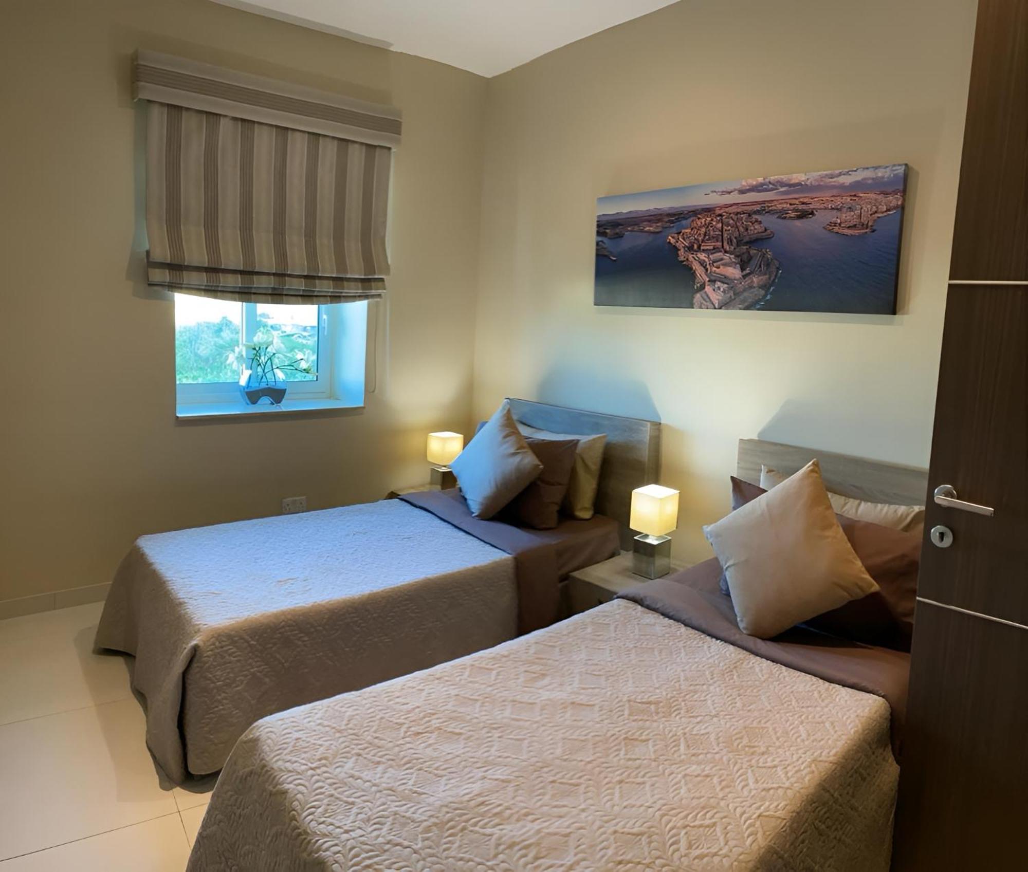 Super Bright And Spacious Seaview *