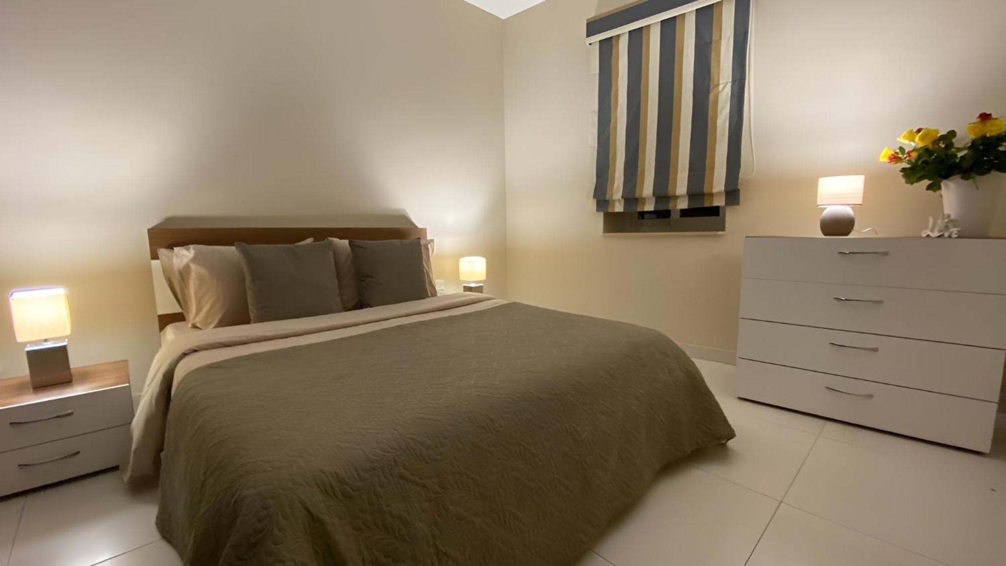 Super Bright And Spacious Seaview *